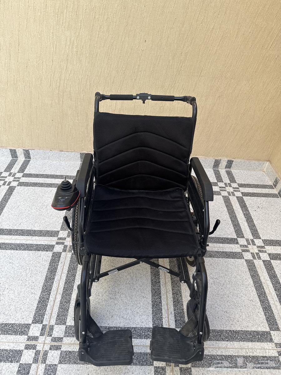 كرسي متحرك كهربائي64598045443969110
