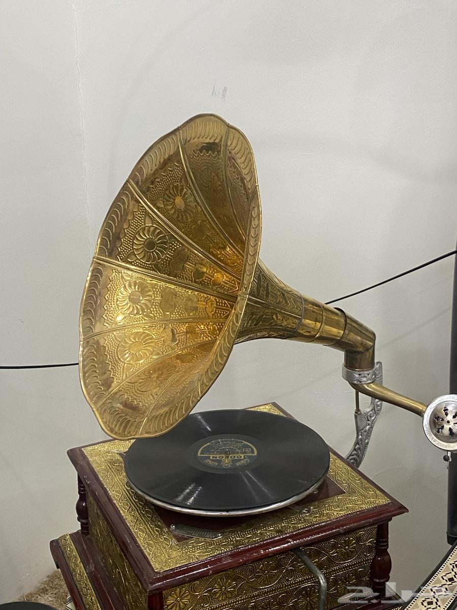جرامافون للبيع على السوم64597850813569110