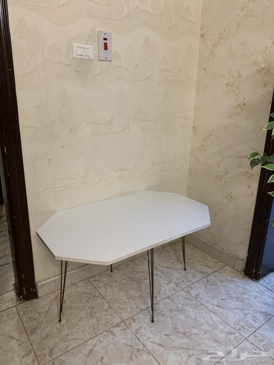 Scooter and table for sale64597592974850111