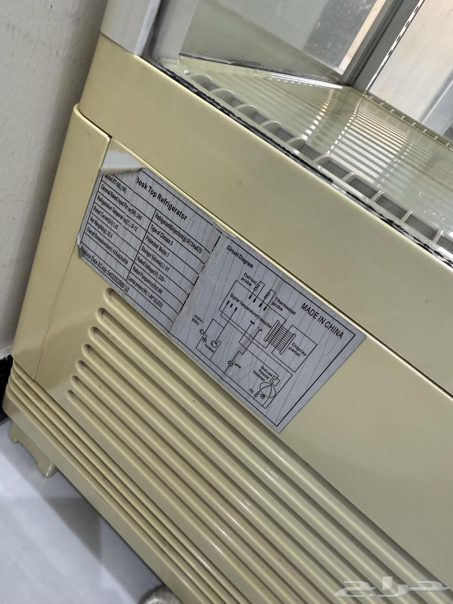 ثلاجة عرض للبيع64596784982401110