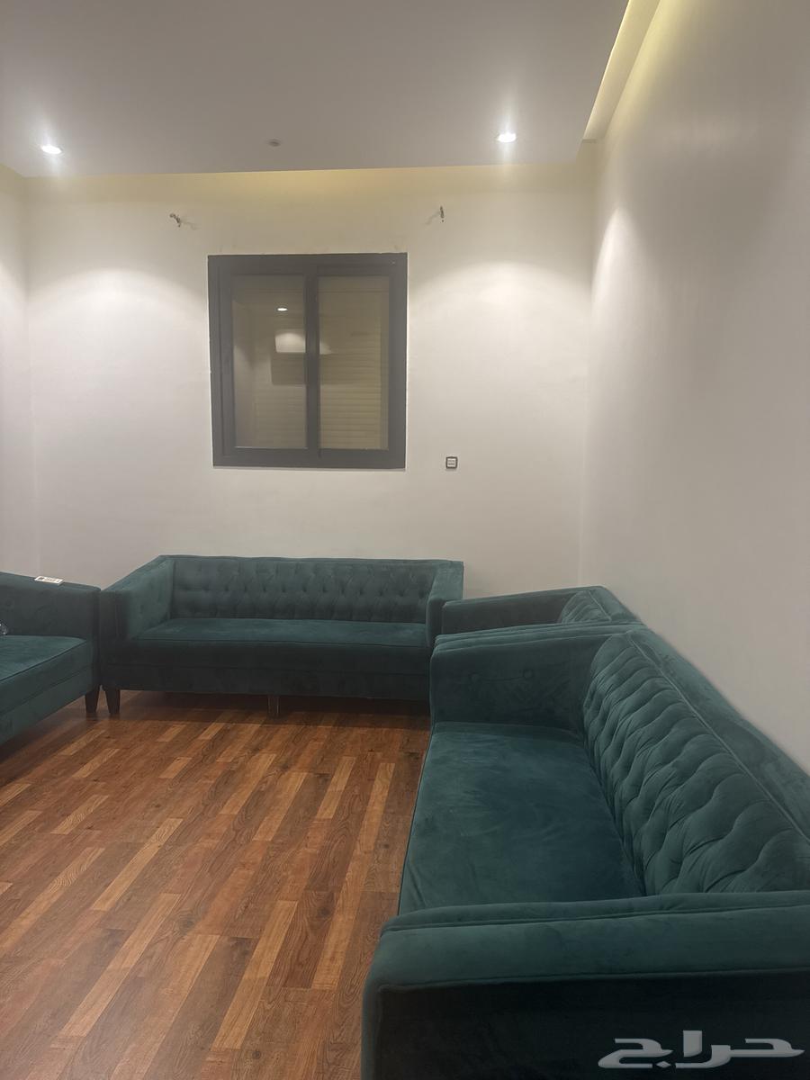 كنب في حاله جيده64597139218050111