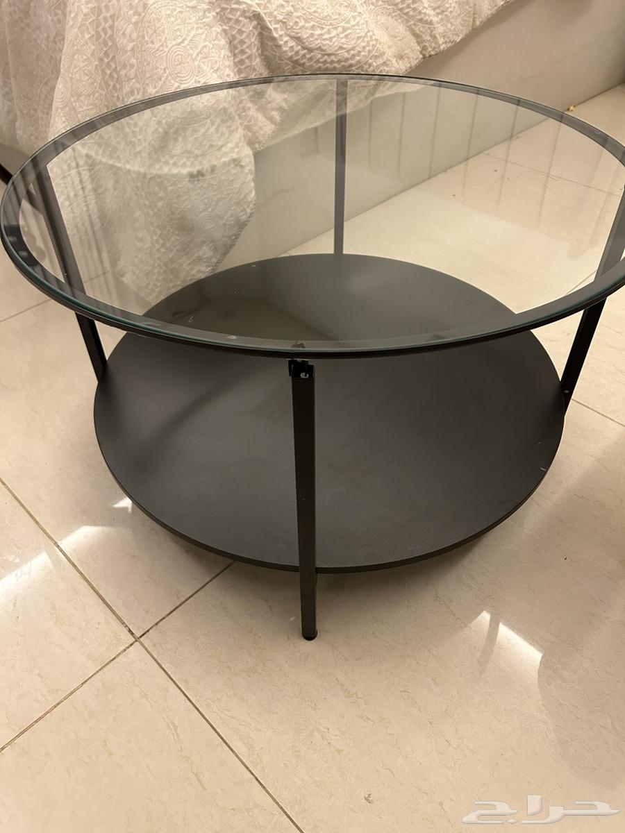 Very clean IKEA coffee table with minimal use64598118100867110