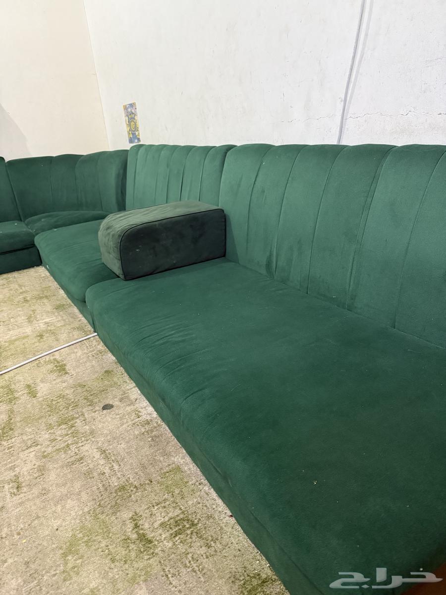 كنب وطاولة طعام للبيع64598057678721110