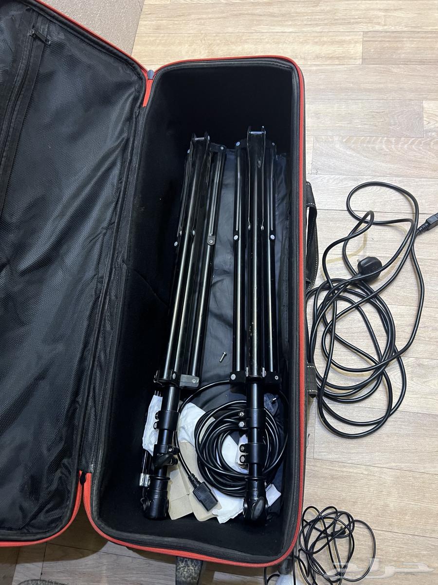 اضاءة تصوير قودكس Sk300 مستخدمه نظيفه مع64597678713859112