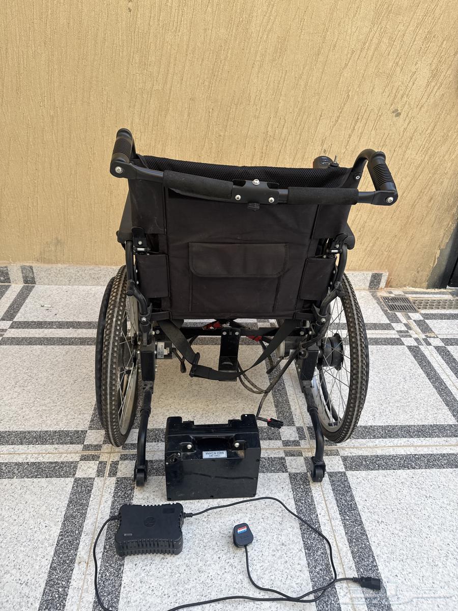 كرسي متحرك كهربائي64598045443969113