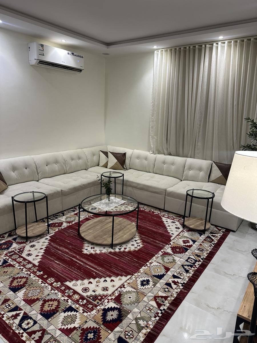 كنب وأثاث نظيف للبيع64596673943555111