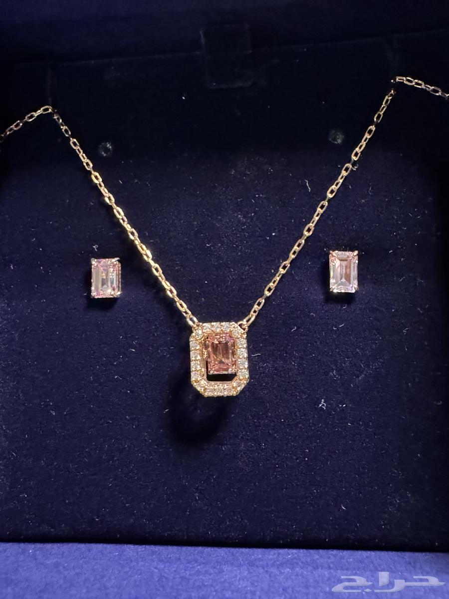 New Swarovski Chain64597691076097112