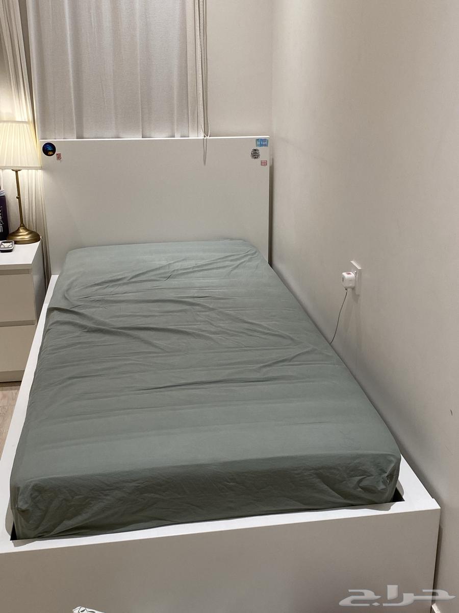 سرير للبيع استعمال 3سنوات جديد ولافيه اية خدوش او كسور64598843886977111