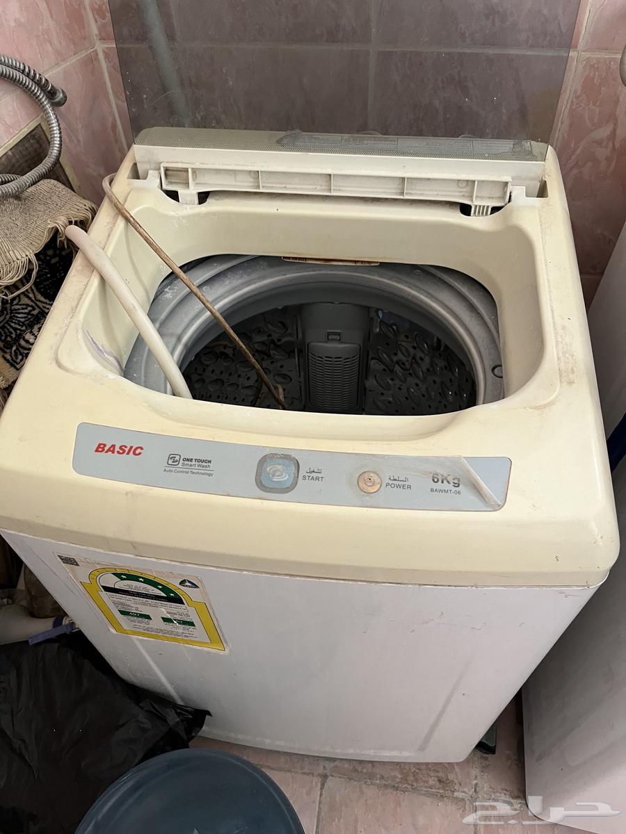 غسالة وثلاجة وكمبيتو مكتبي وطاولة مكتب واحدة صغيرة والاخرى64598462167425110