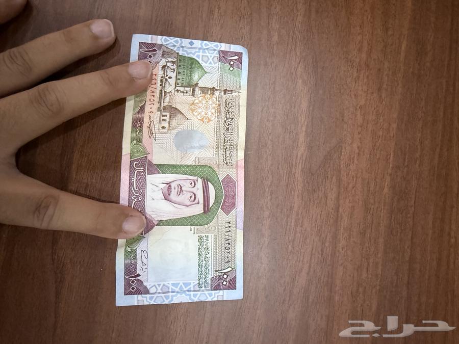 Rare bills of 50, 100, and 50064598425642369113