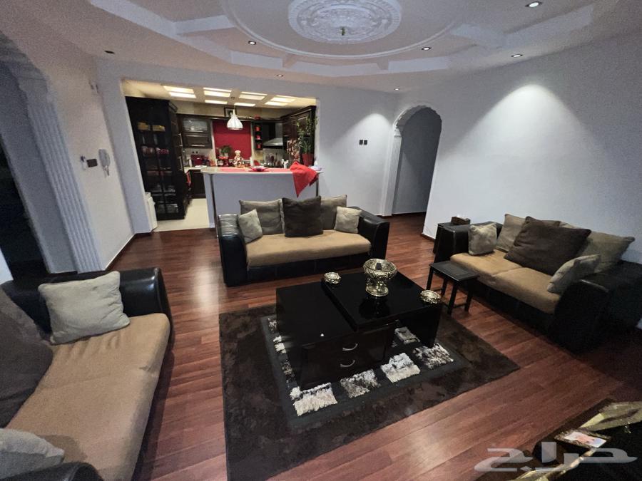 كنب صالة امريكي بحالة ممتازة للبيع64597200061569111