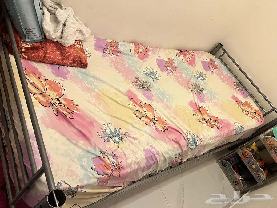 سريرين بالمرتبة من هوم بوكس 300 ريال64598264786563110