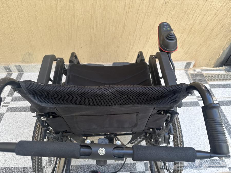 كرسي متحرك كهربائي64598045443969114