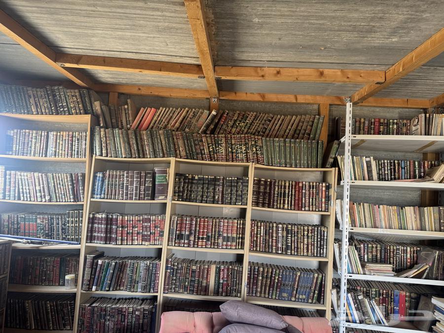 عرض استثنائي لهواة الكتب والمقتنين64598449929603112