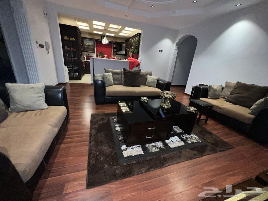 كنب صالة امريكي بحالة ممتازة للبيع64597200061569112