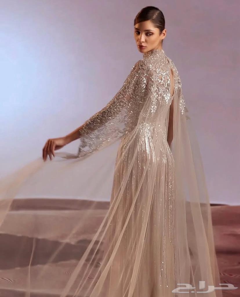 فستان من المصمم بلال الدنا64597936229378112
