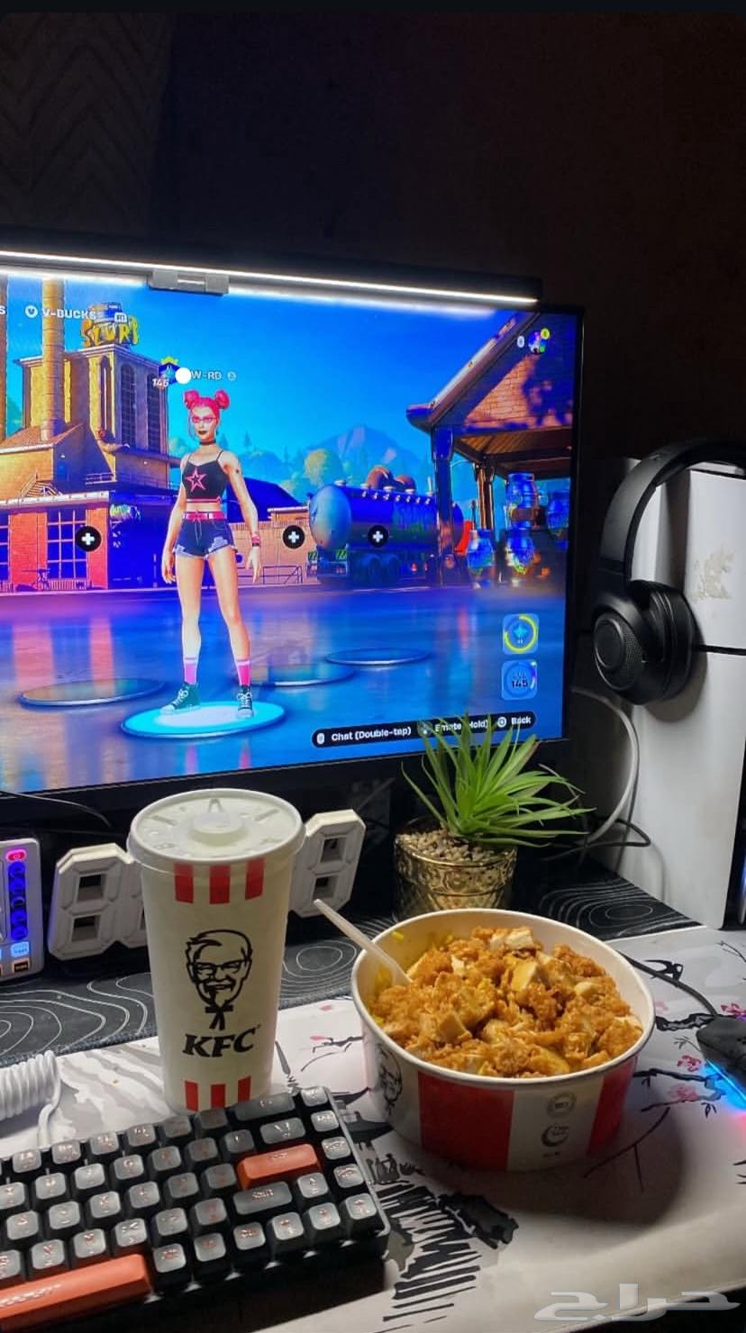 سوني 5 سليم مدخل شريط ومعه فيفا و قراند اقبل البدل بيسي64598634618243114