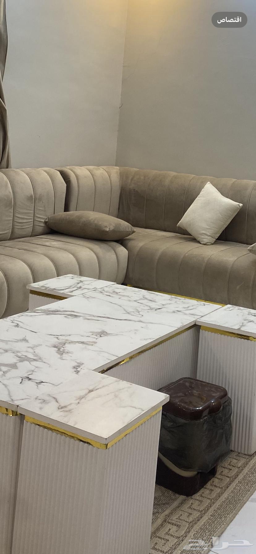 طاولات واحدة كبيرة وأربع خدمة  سجاد 3في 2 للبيع64596992984834110