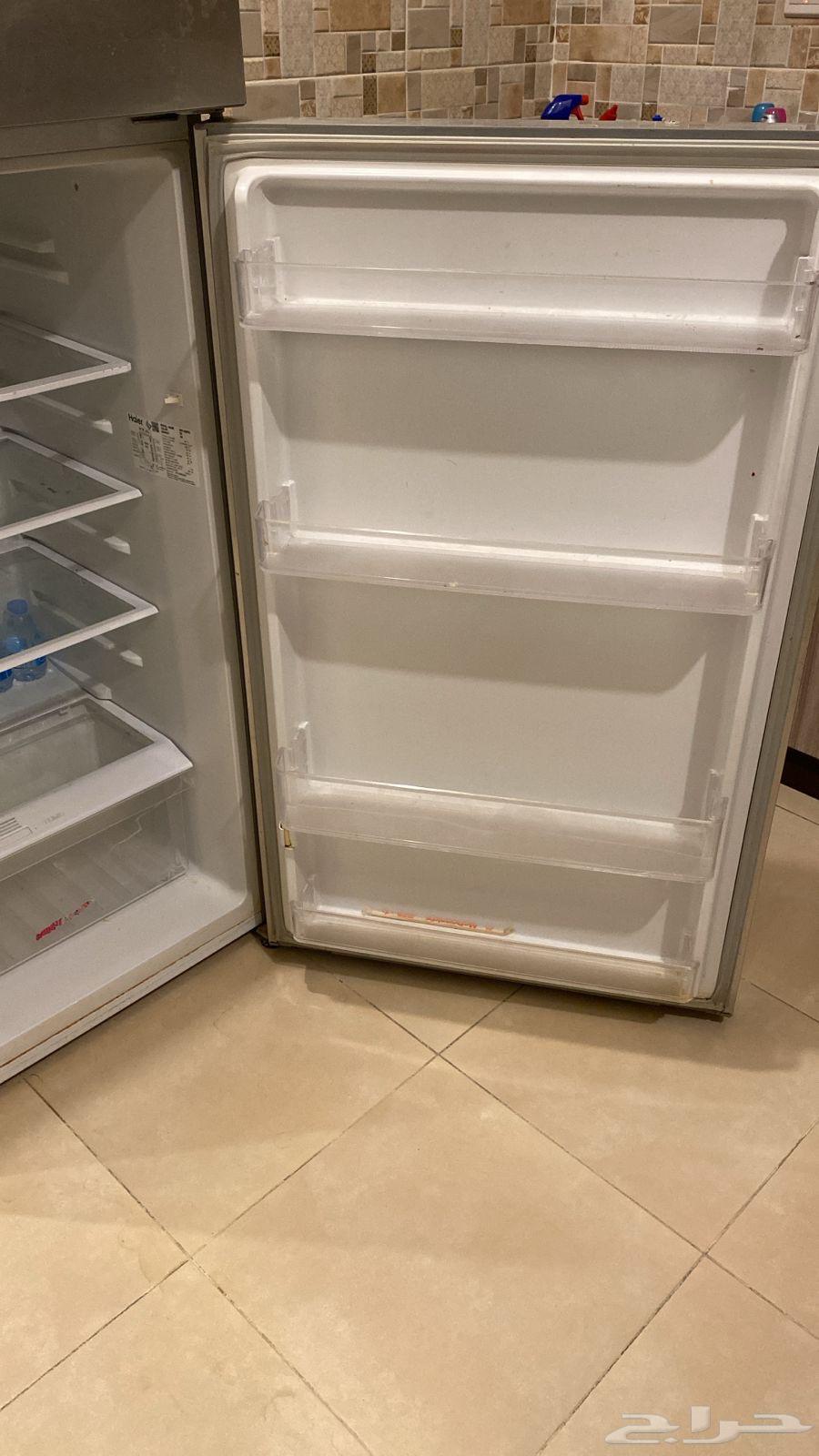 Refrigerator and washing machine64596846385665114