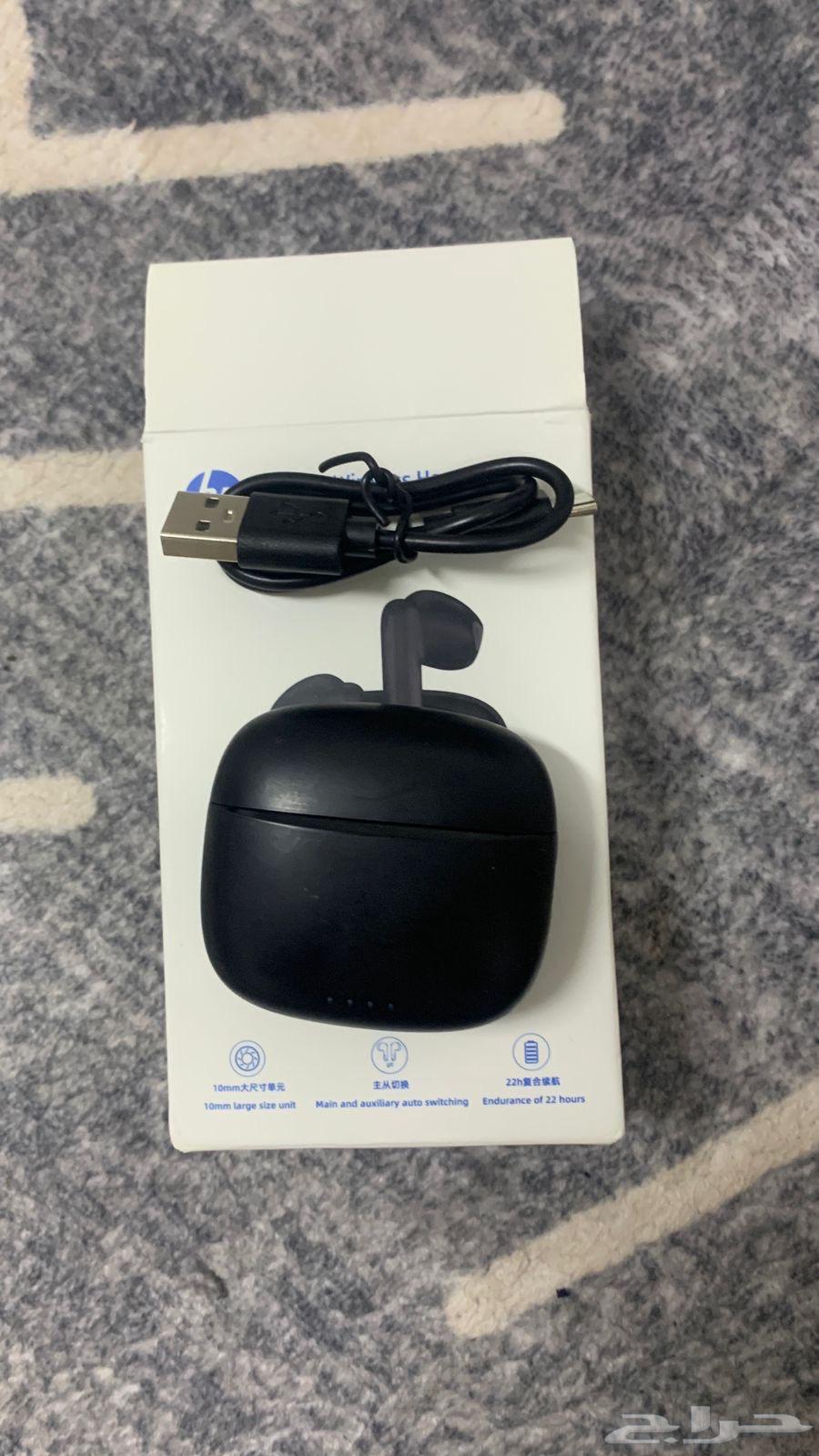 سماعات جديده بكرتونها مع ساعه بشاحنها64598179065987111