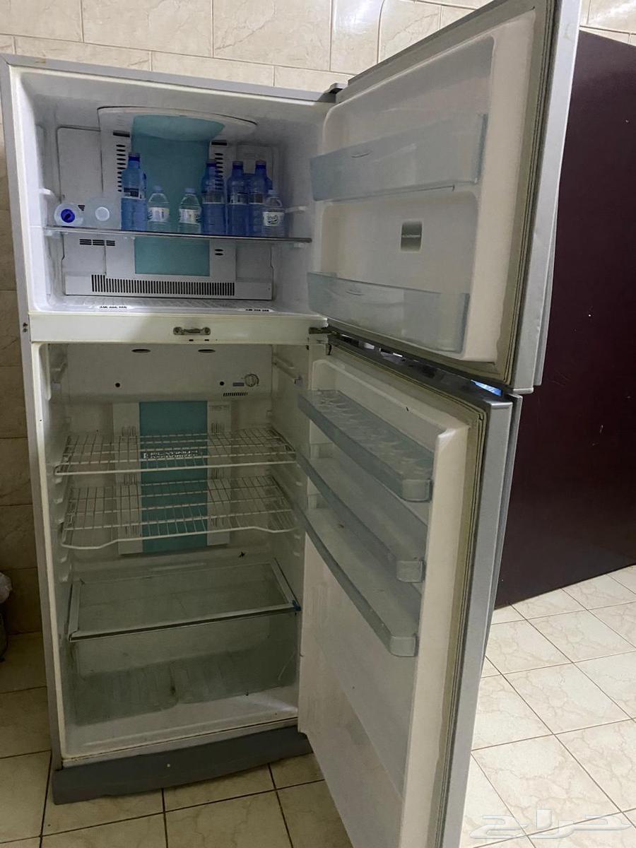 يوجد ثلاجة تبريد ممتزز وفي حالة جيدة64597629577346112