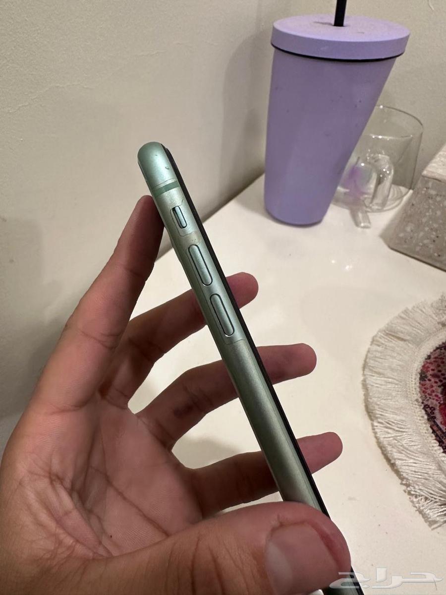 جوال آيفون 11 بيع مستعجل64596956393859113