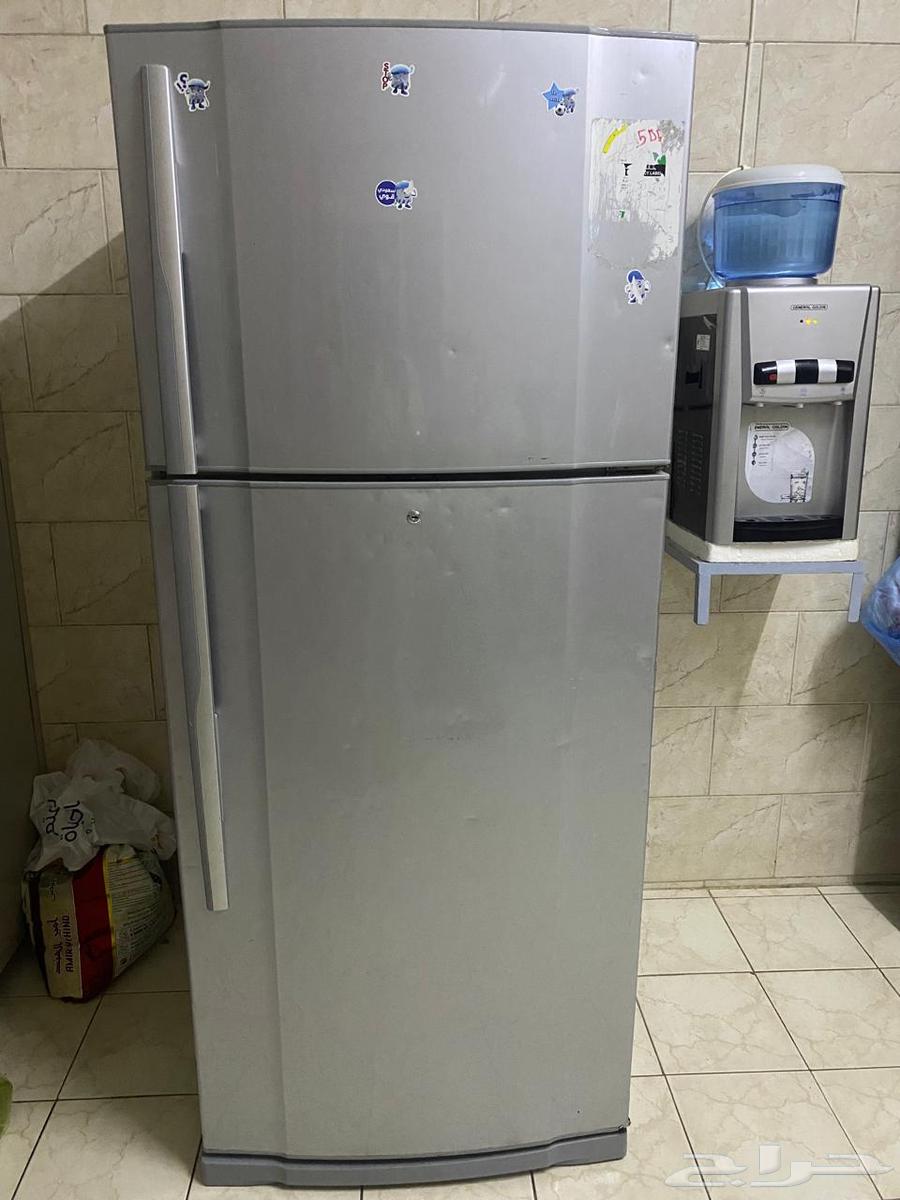 يوجد ثلاجة تبريد ممتزز وفي حالة جيدة64597629577346110