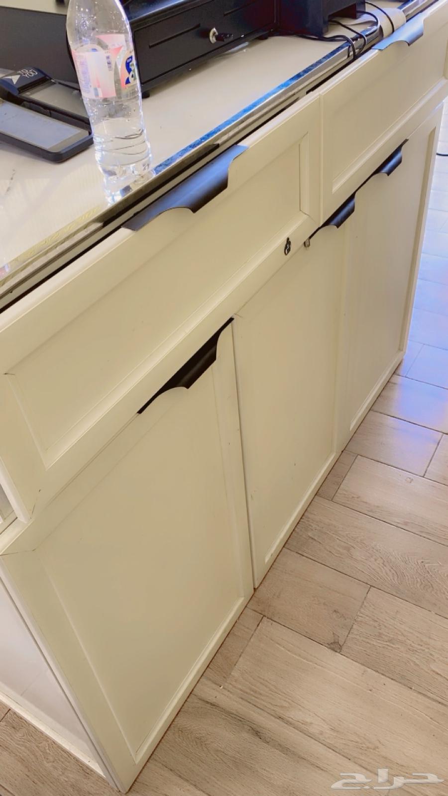 Cashier Table64612152085123112