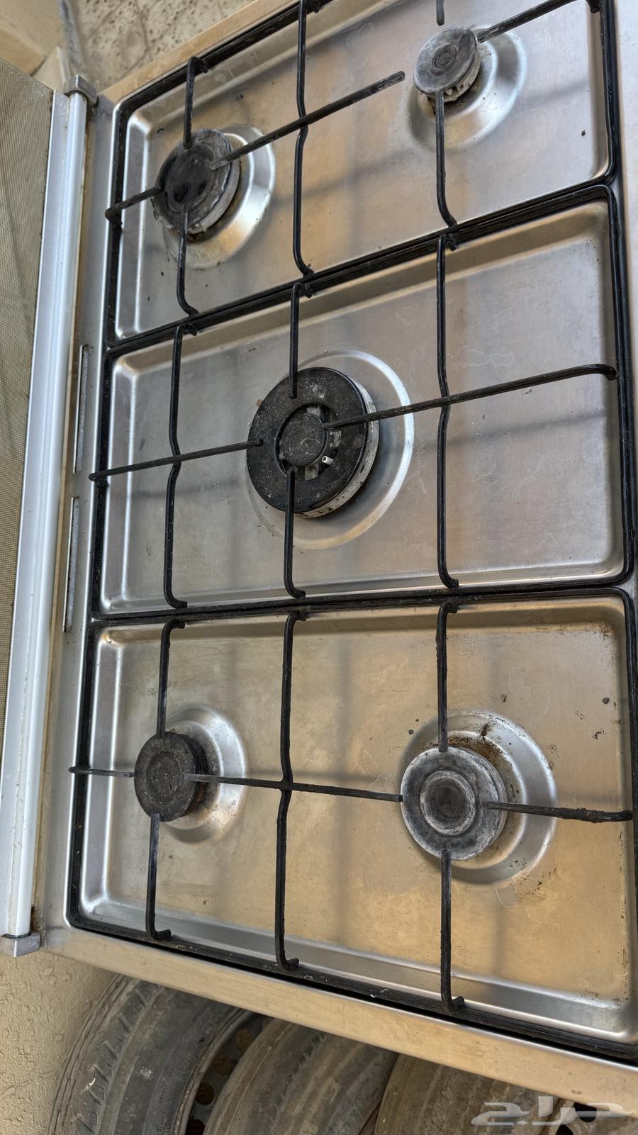 فرن ايطالي شبه جديد للبيع64613412515713111