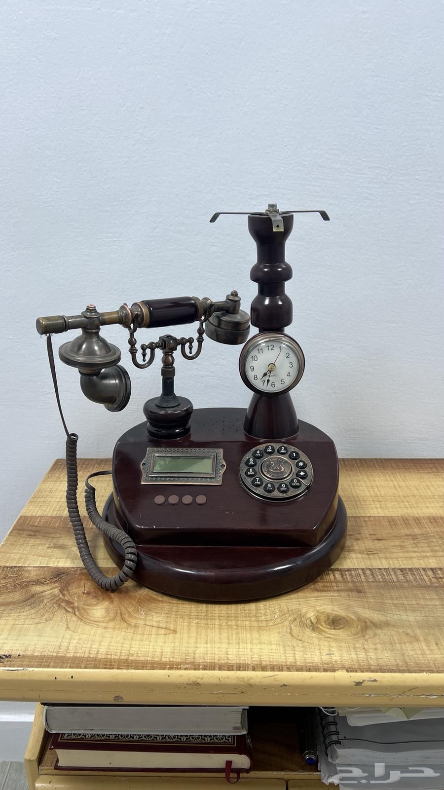 تليفون قديم انتيك64609535840129110
