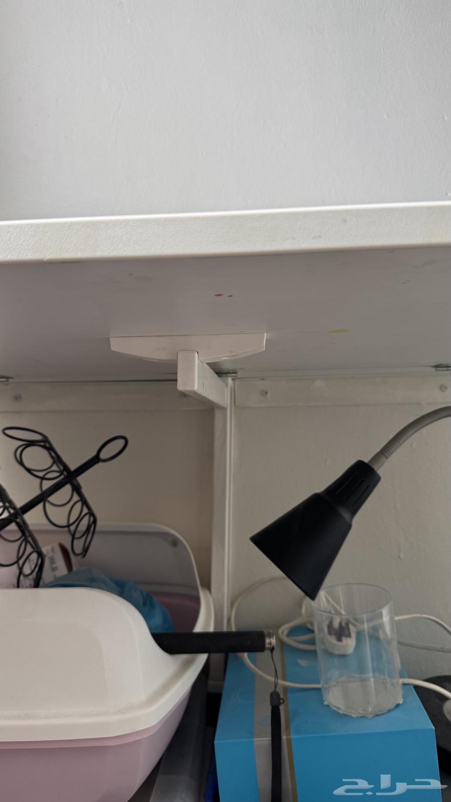 رف مكتبي من ايكيا64610480587649113