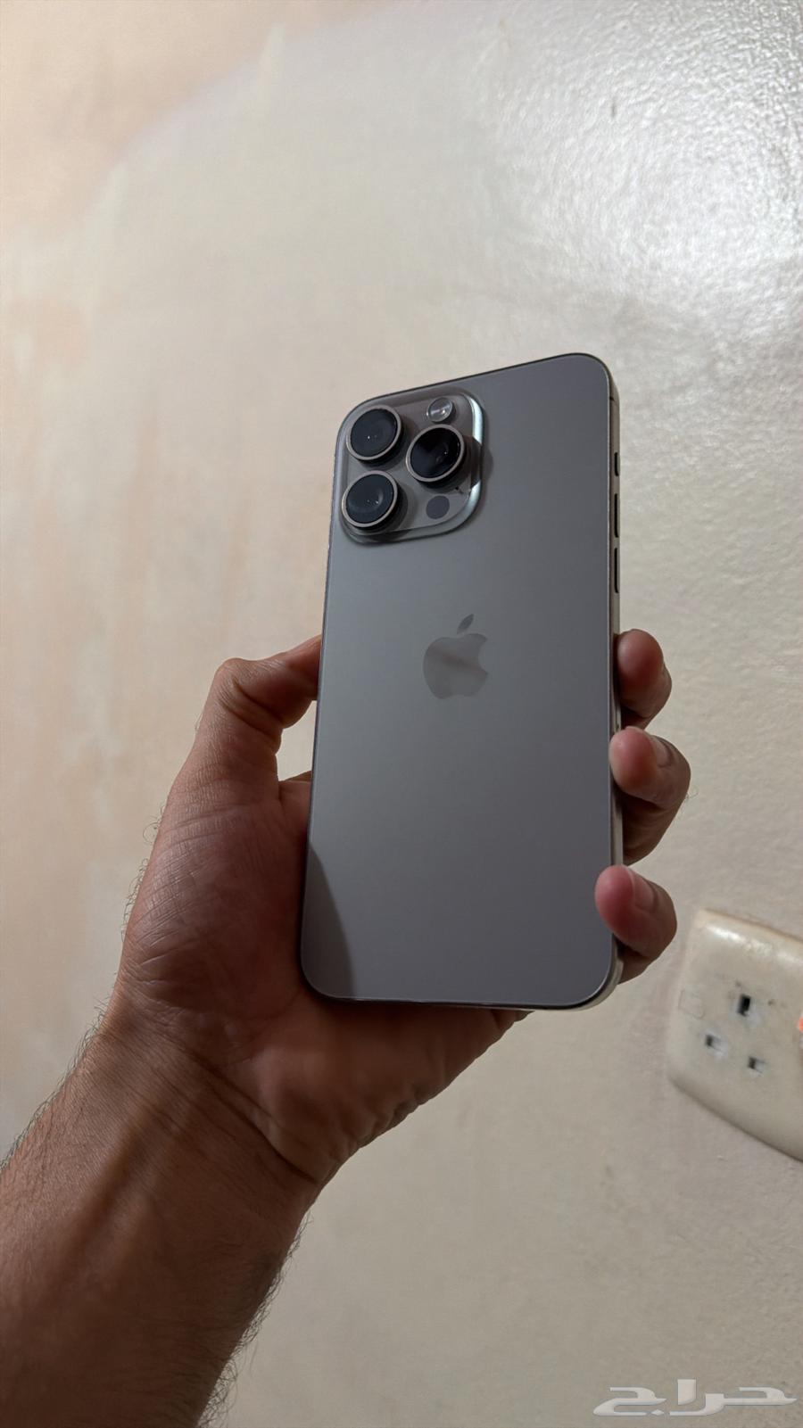 ايفون 15 برو ماكس نضيف64606985377281114