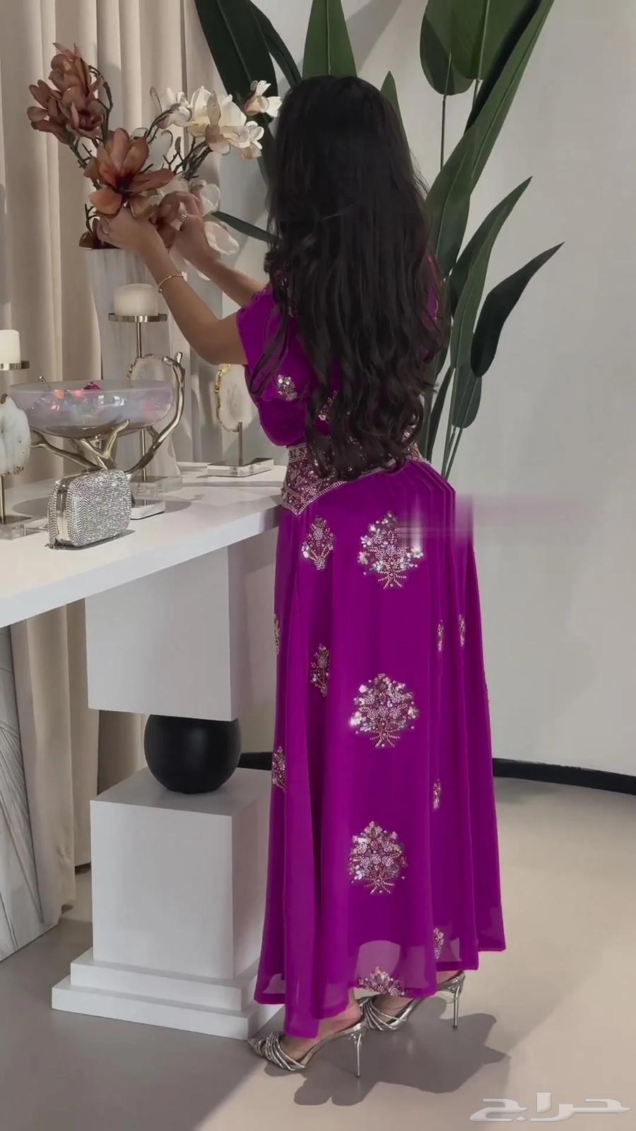 Luxurious, Unworn, Sequined Evening Gown64612313963523112