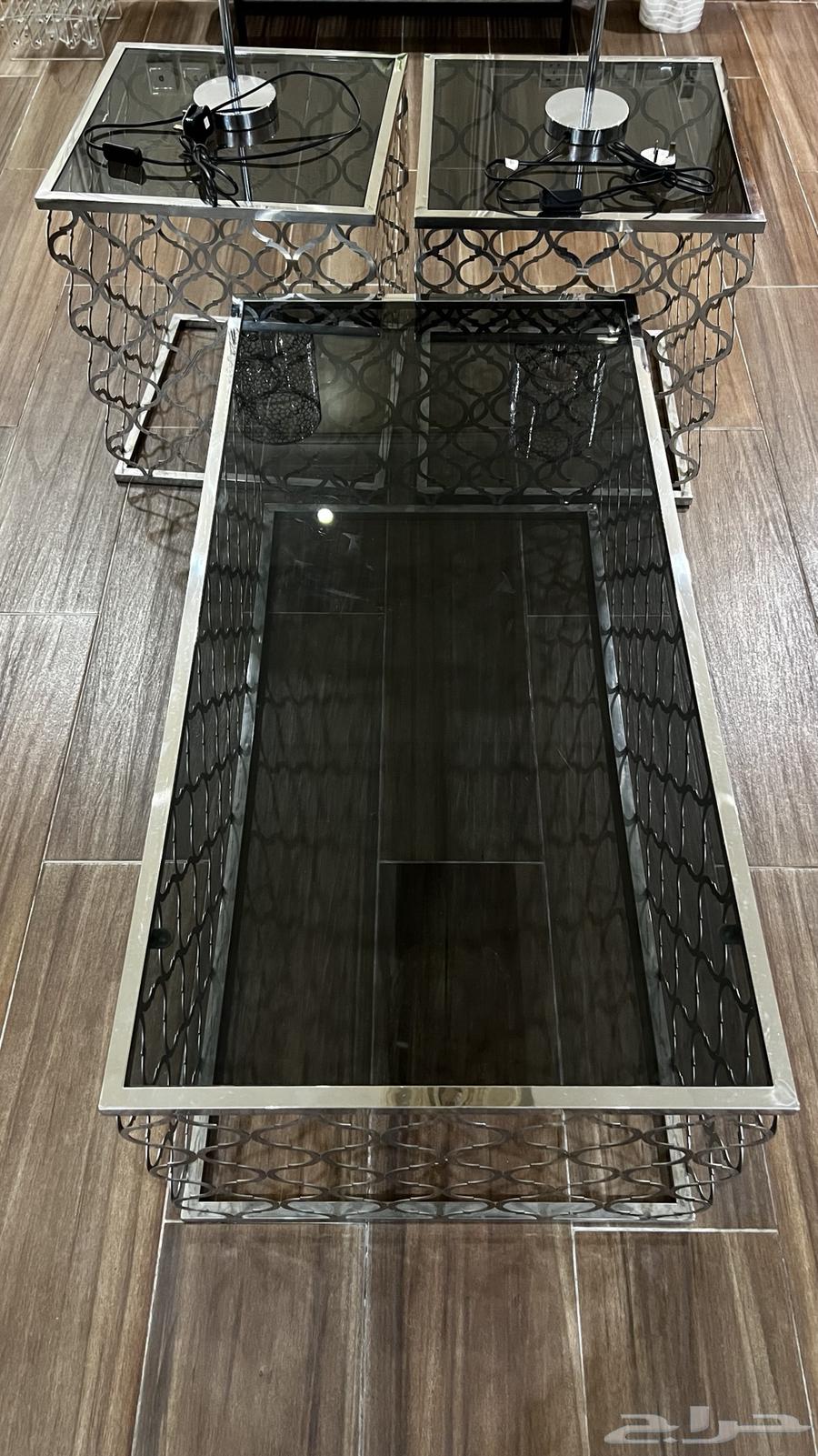 طاوله كبيره وطاولات جانبيه وابجورتين64615189230081111