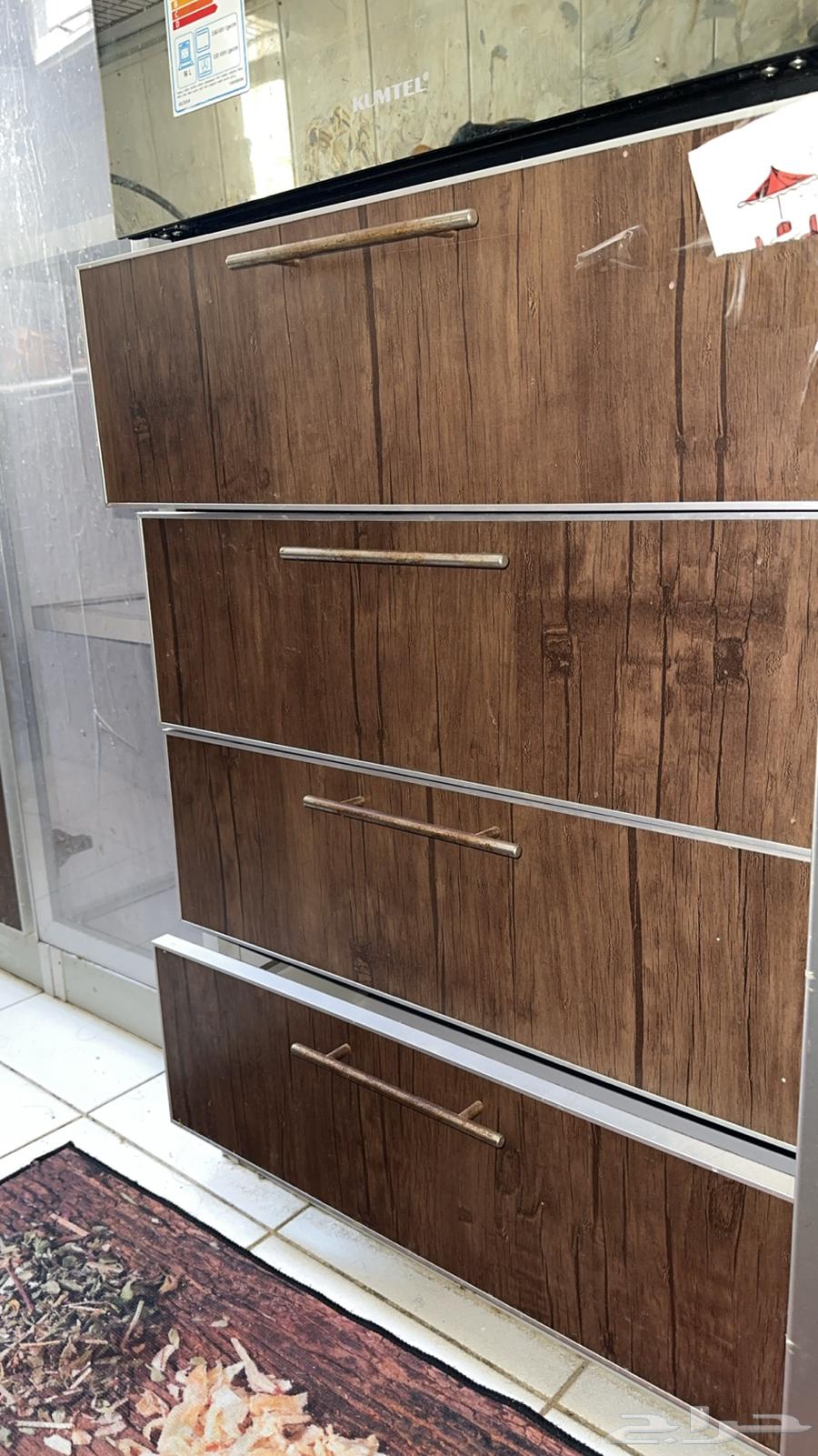 دولاب مطبخ نظيف من جوا لا في كسرر ولا في خدوش64608707905538112