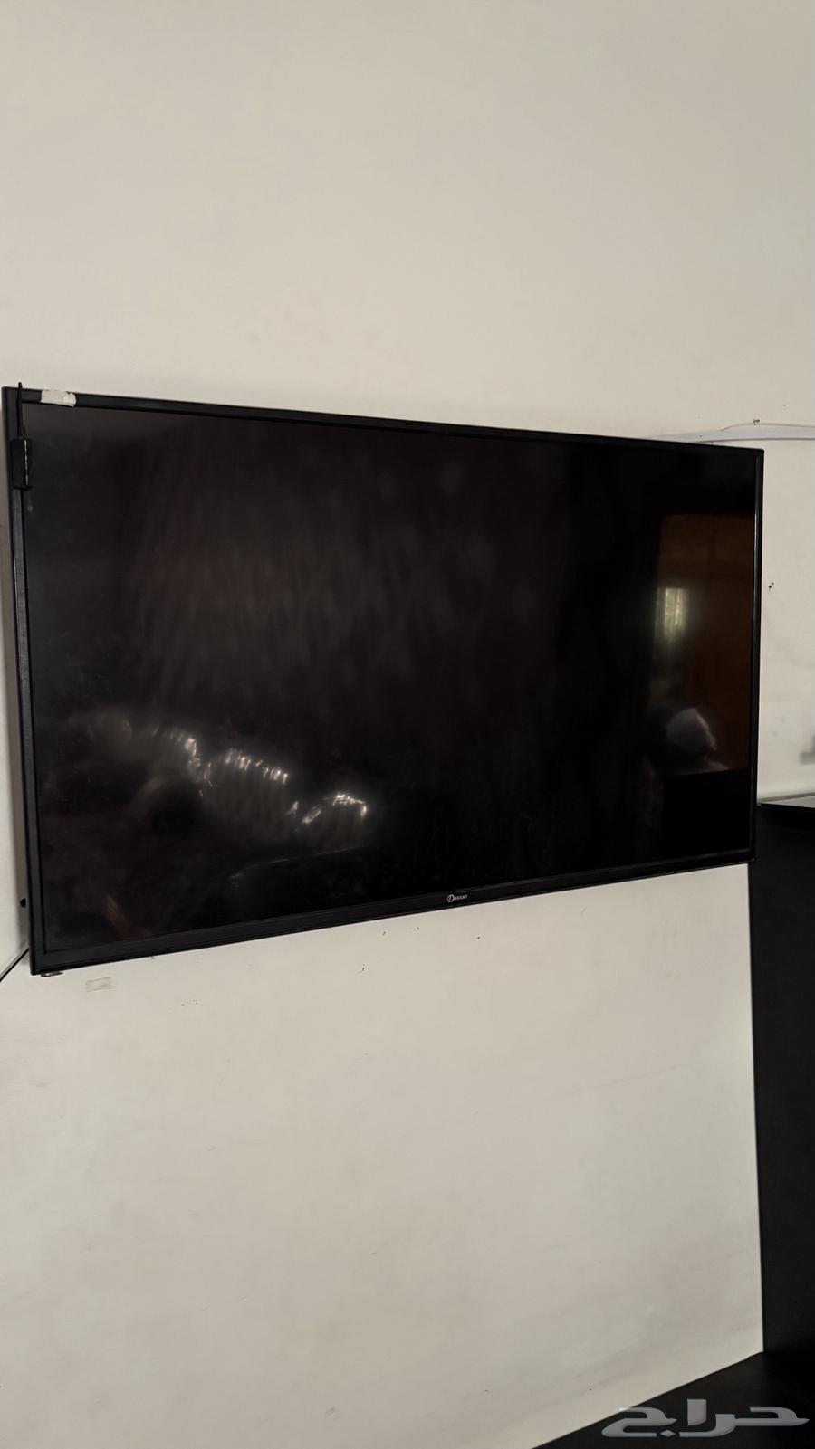 شاشة تلفزيون 65 بوصة للبيع64611355441153110