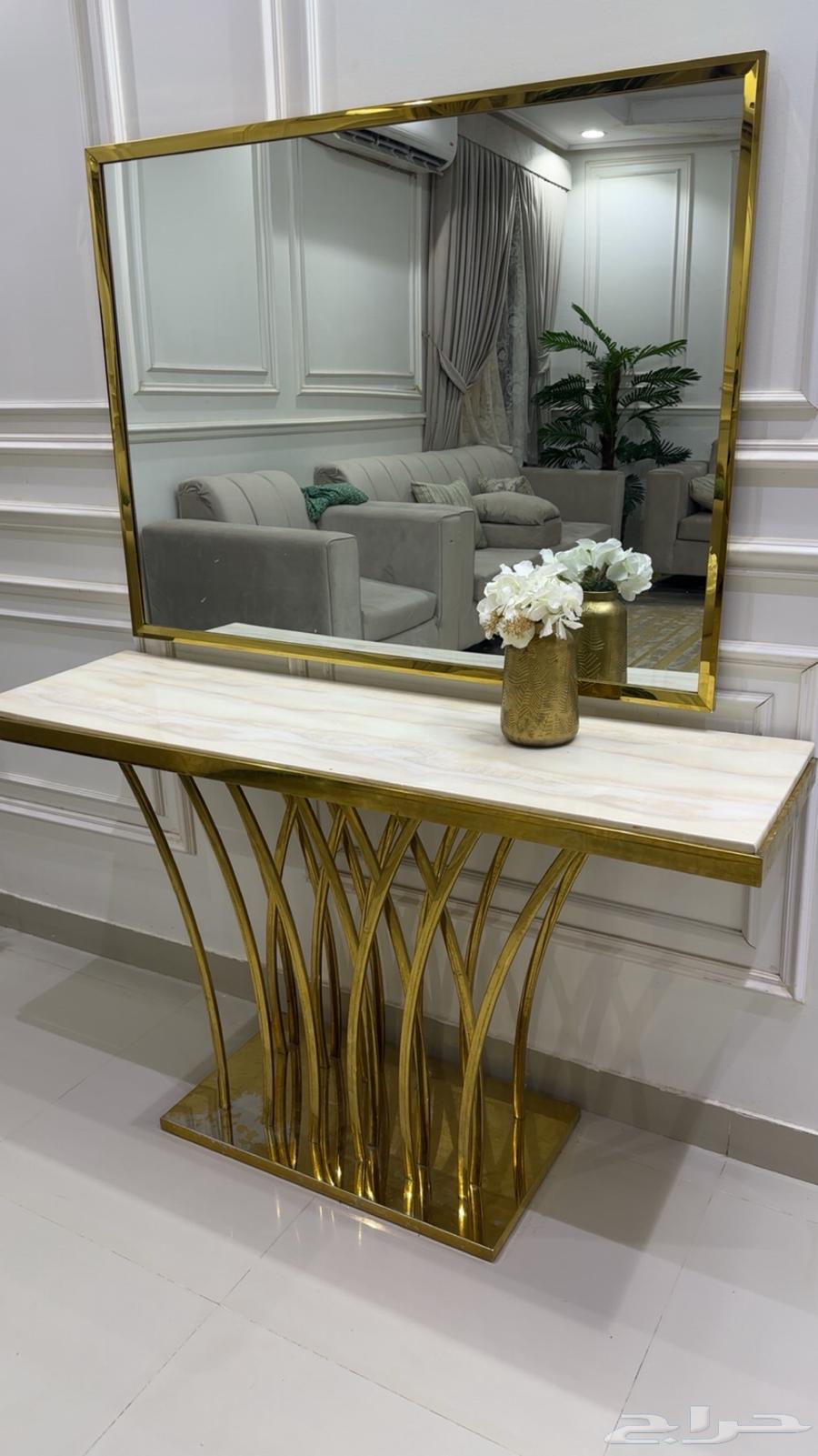 للبيع طاوله استيل64611791982210112