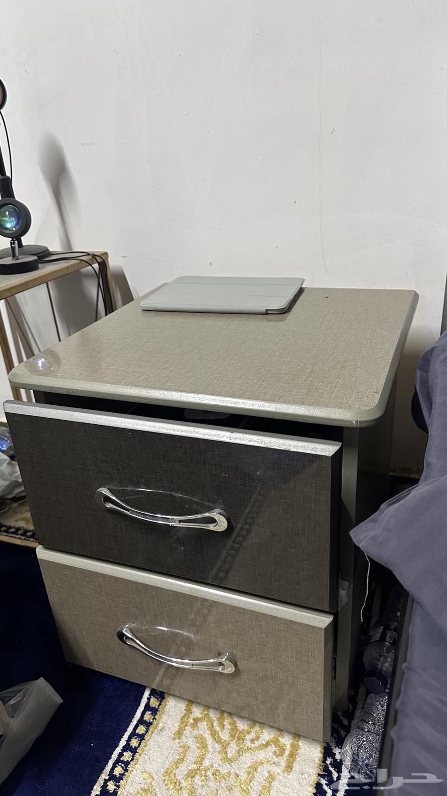 Bed and Commode64607569932035111