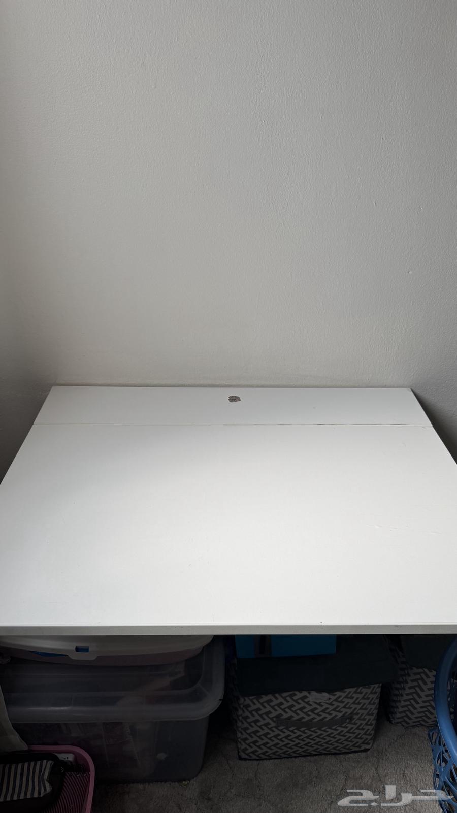 رف مكتبي من ايكيا64610480587649112