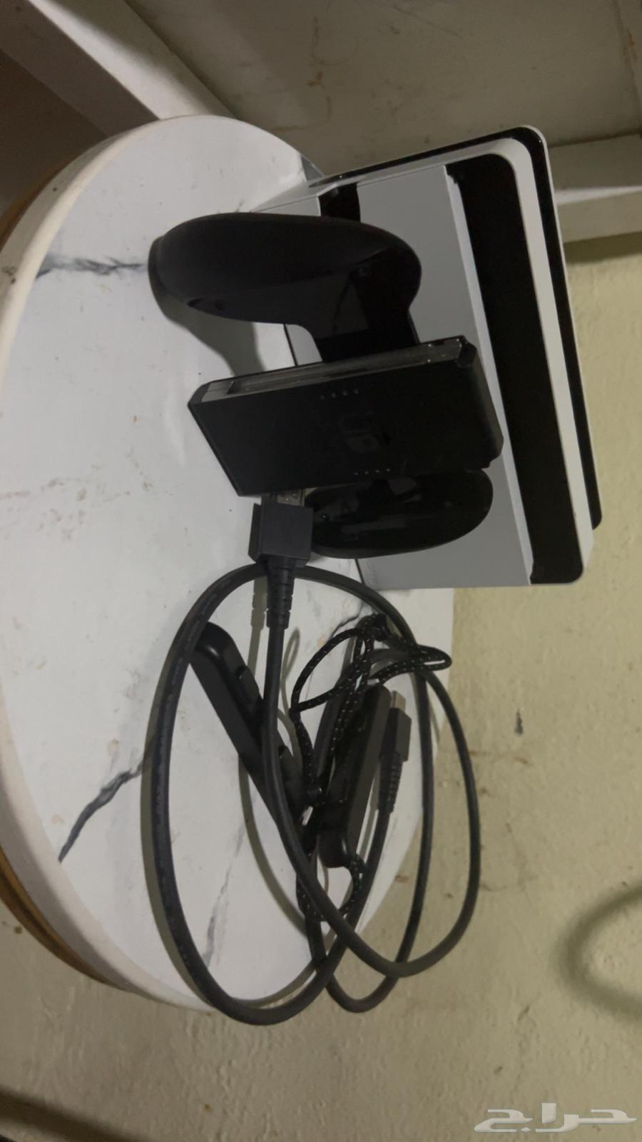 Nintendo Switch in excellent condition with all accessories, but without box64535694942211113