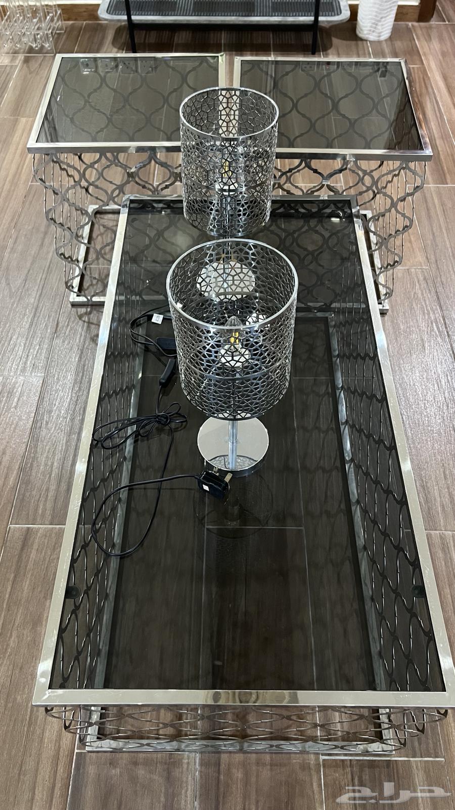 طاوله كبيره وطاولات جانبيه وابجورتين64615189230081110