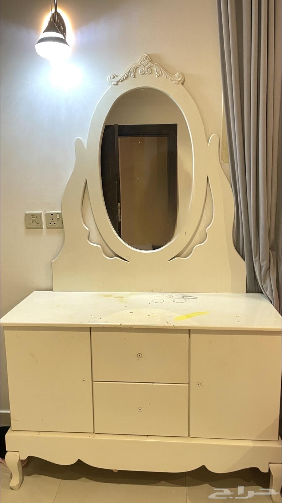 Haircut price 250, contact via private message64610555175554110