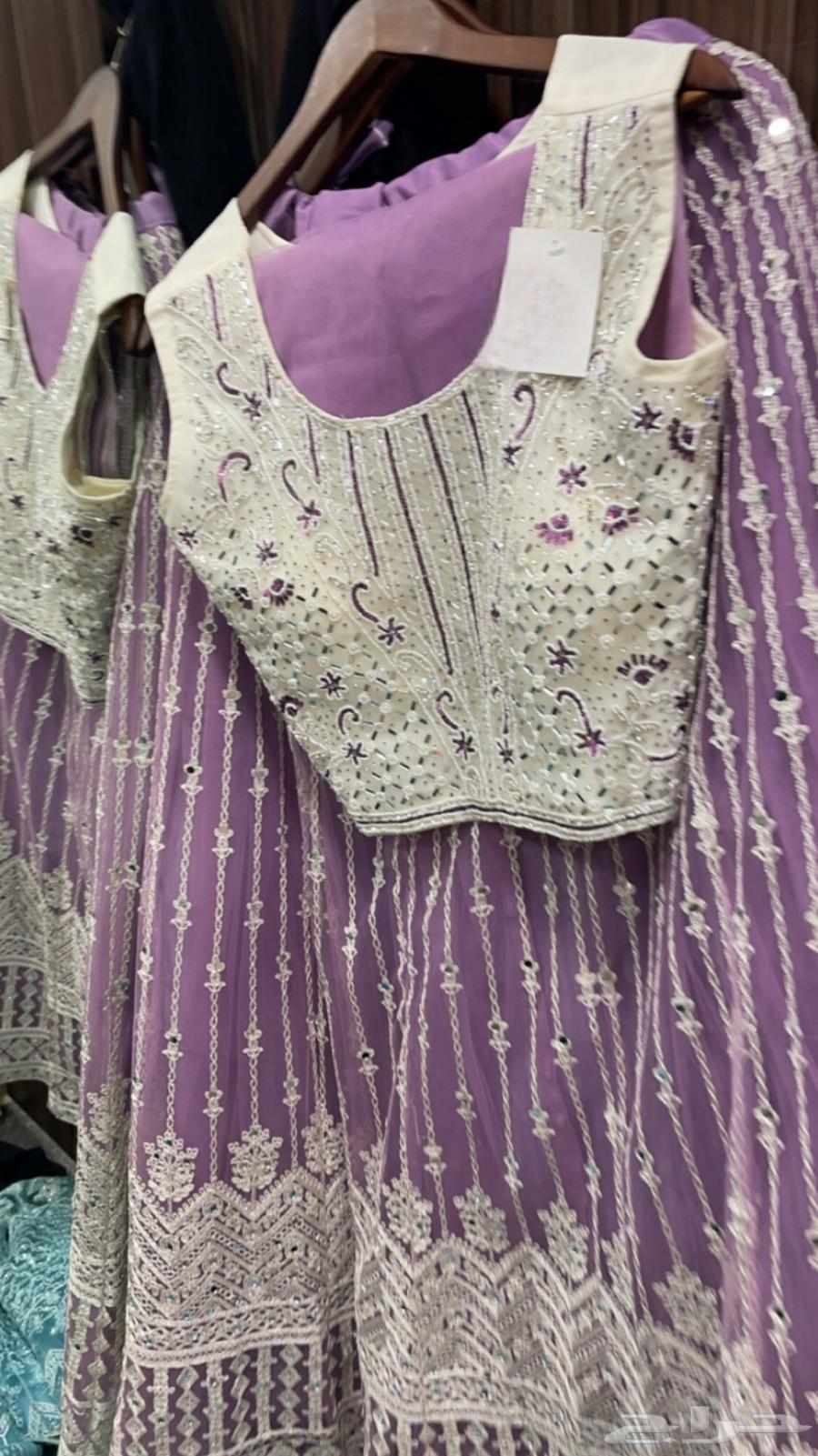 لبس هندي (تنوره وبلوزه)64611017617795110