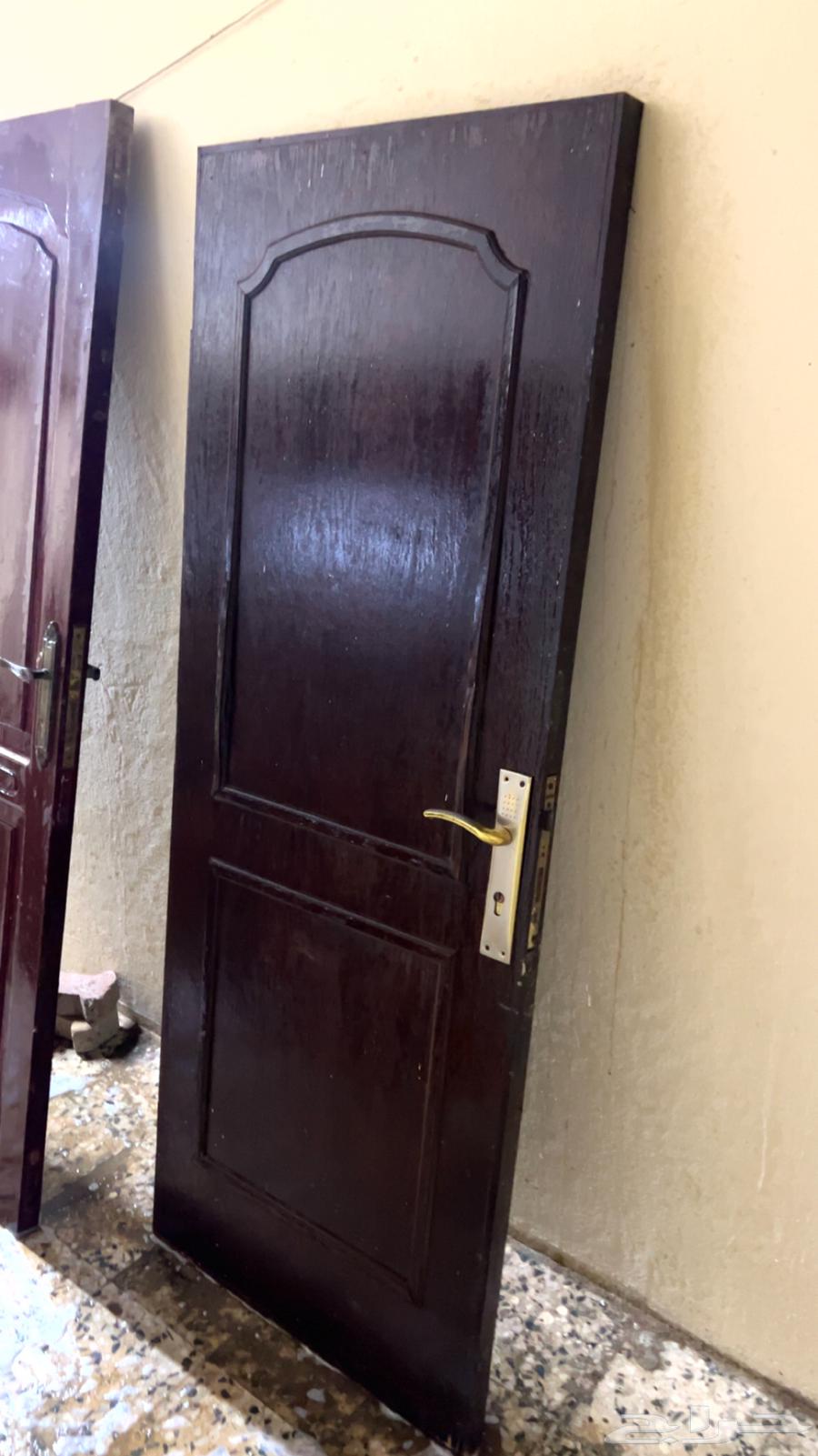 باب خشب للبيع64615312741891110