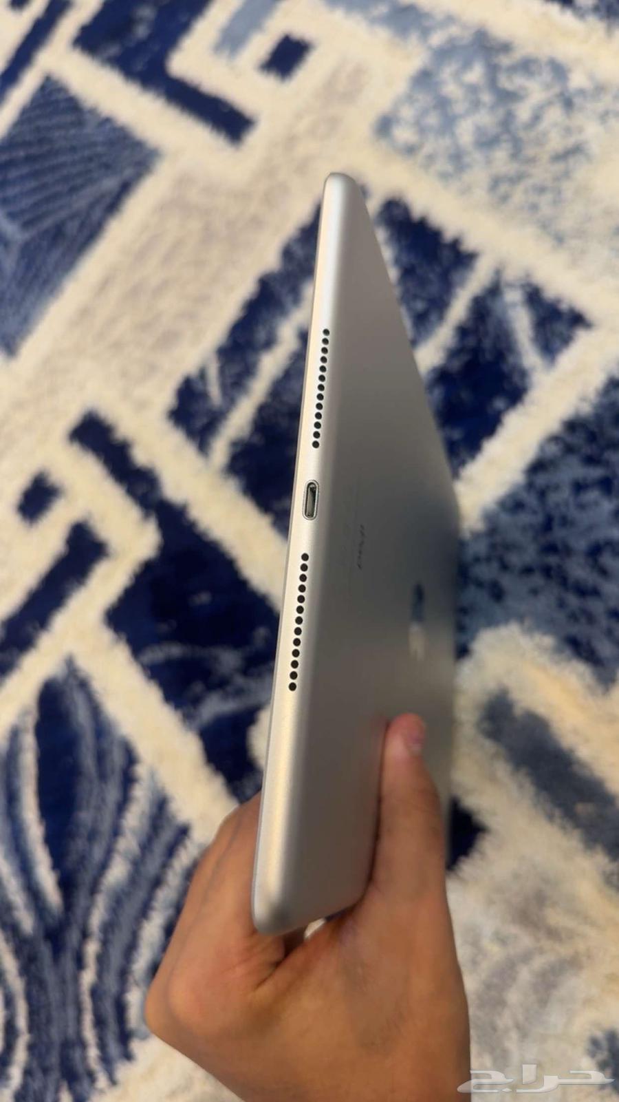 ايباد الجيل التاسع للبيع64613888205570112