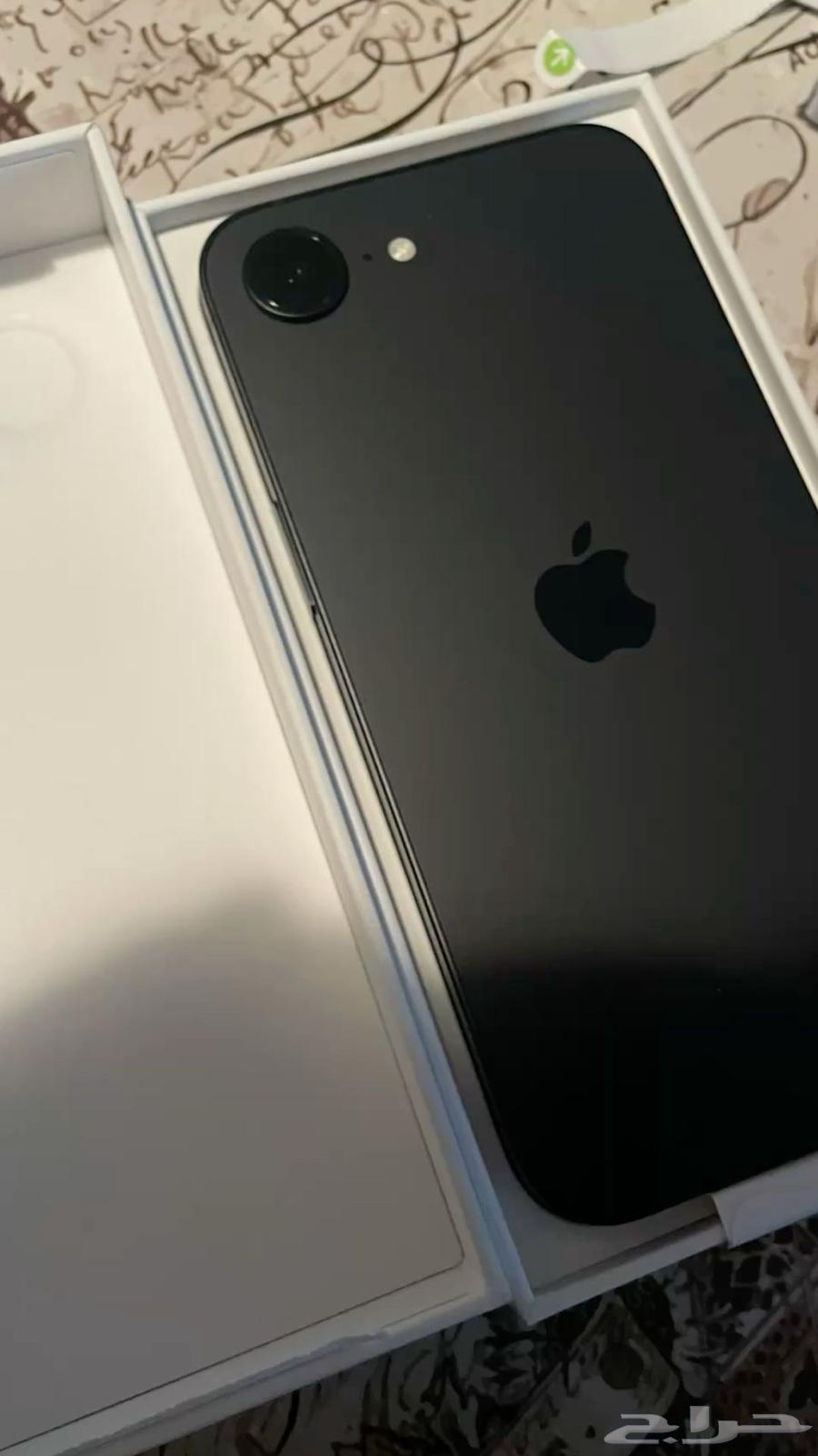 New iPhone 16e, Used for Only Two Months64611829499649111