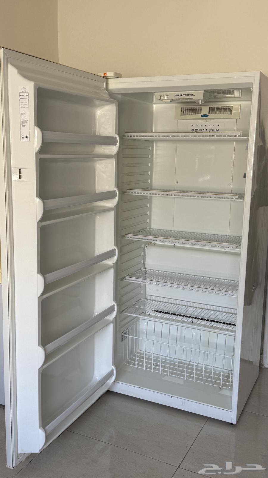 فريزر شركة فالكون 18 قدم  استعمال نظيف ب110064610045943939111