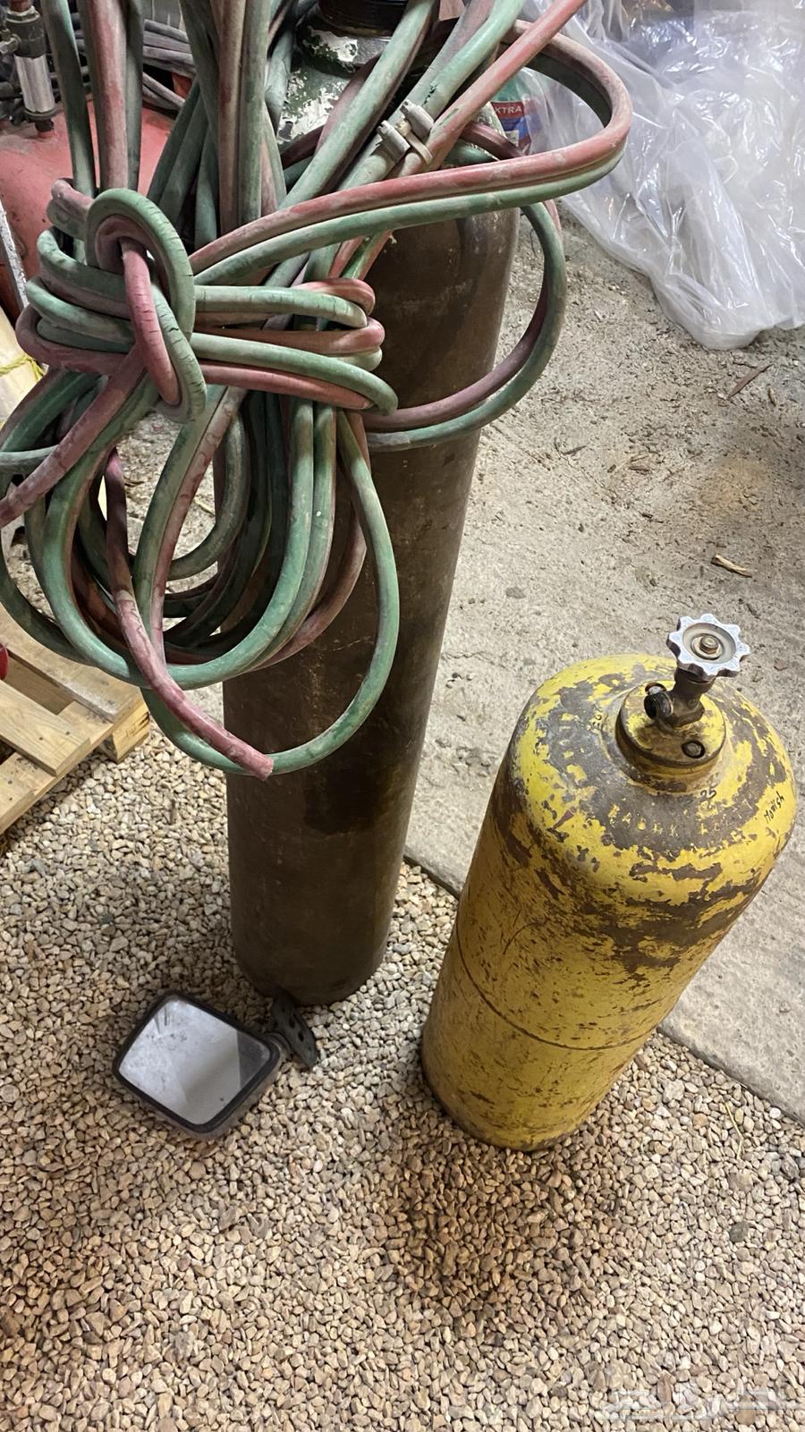 Oxygen Cylinders and Fire Extinguishers64612461861635110