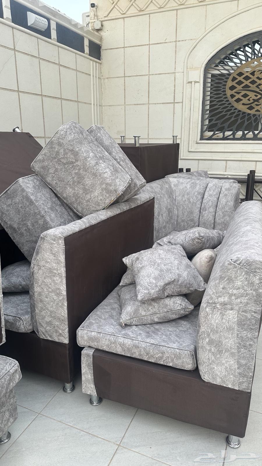 كنب 14 متر متصل للبيع بحاله ممتازة64610355239681113