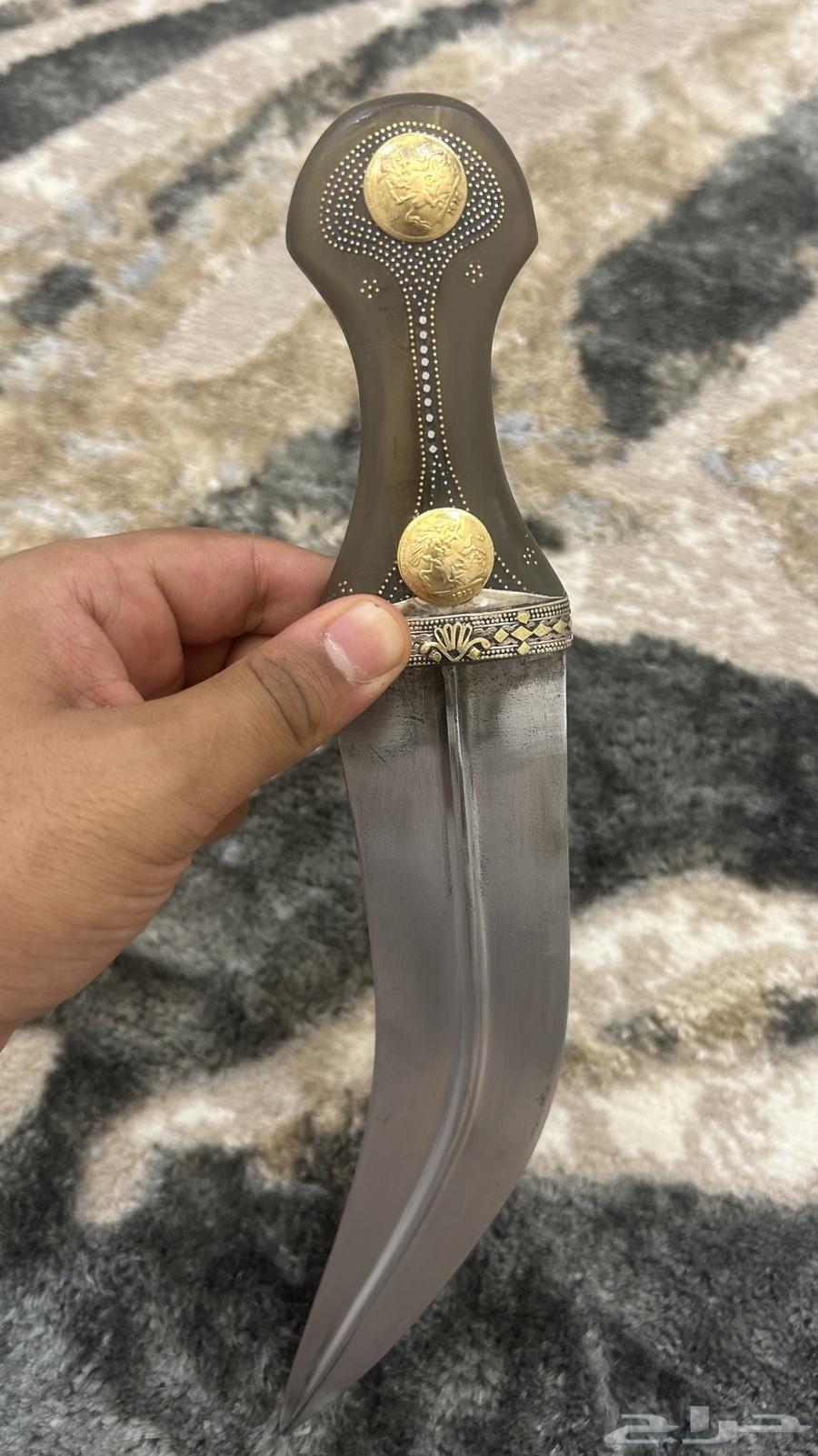 جنبيه قرن فوق الكفو64609225070594111